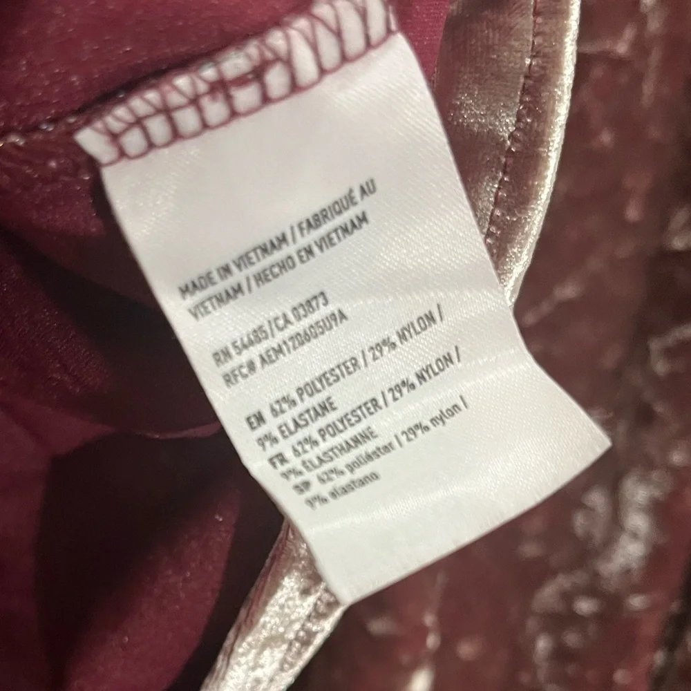 American Eagle Crushed Velvet Dusty Rose Pink Off Shoulder Top Shirt Size Medium - Picture 7 of 7